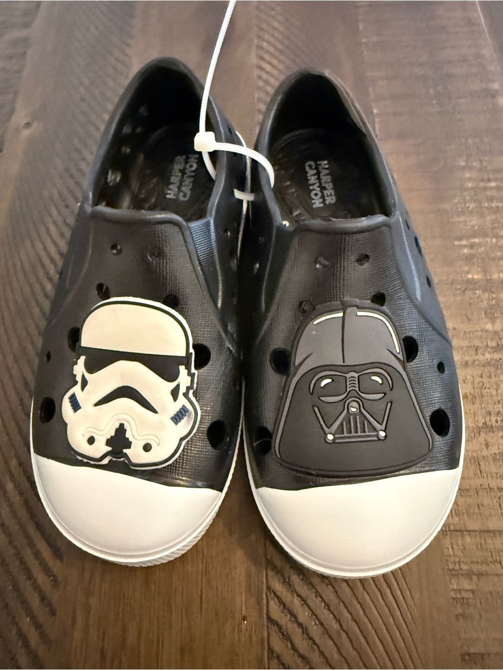 Harper Canyon Kids Black Star Wars water Slip-On Shoes